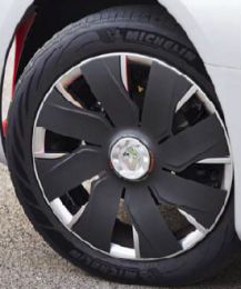 pneus étroits Michelin de 145 et jante active